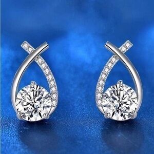 Silver Twist Waterdrop Diamond Earrings